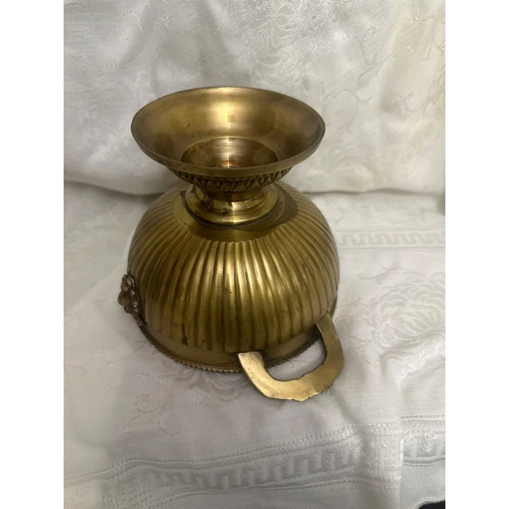 Antique Brass Lion Head Urn With Lid‎ & Handles